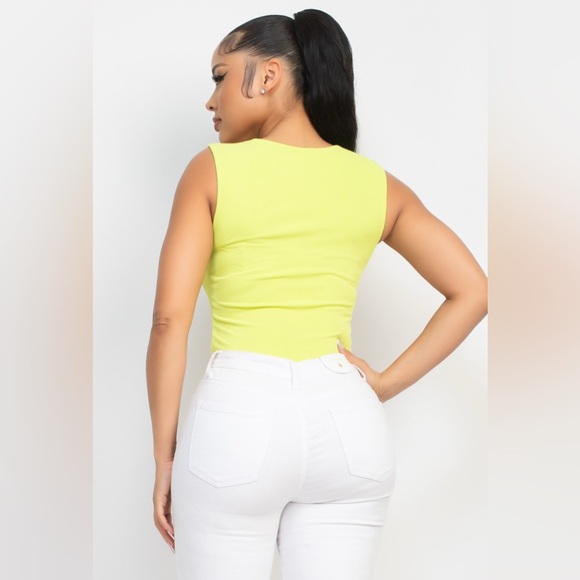 Lime green double layered sleeveless top - Picture 6 of 7